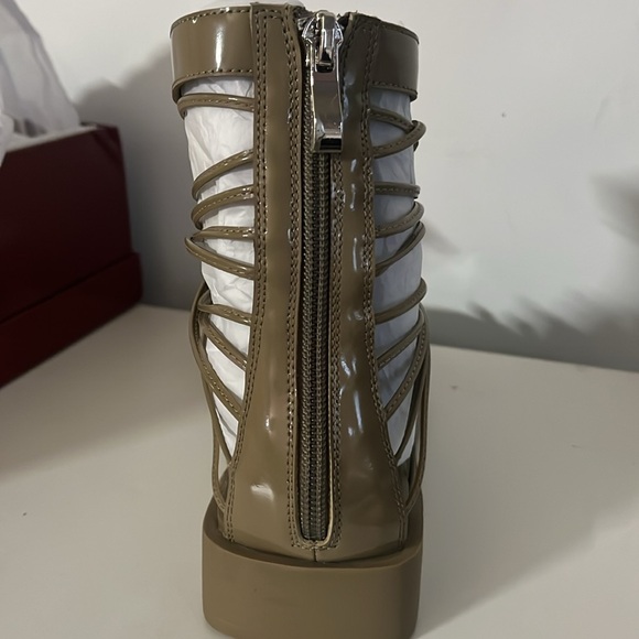 Vivienne Hu Patent Leather Studded Boots Size:37 Strappy Gladiator Sandals - Picture 7 of 13